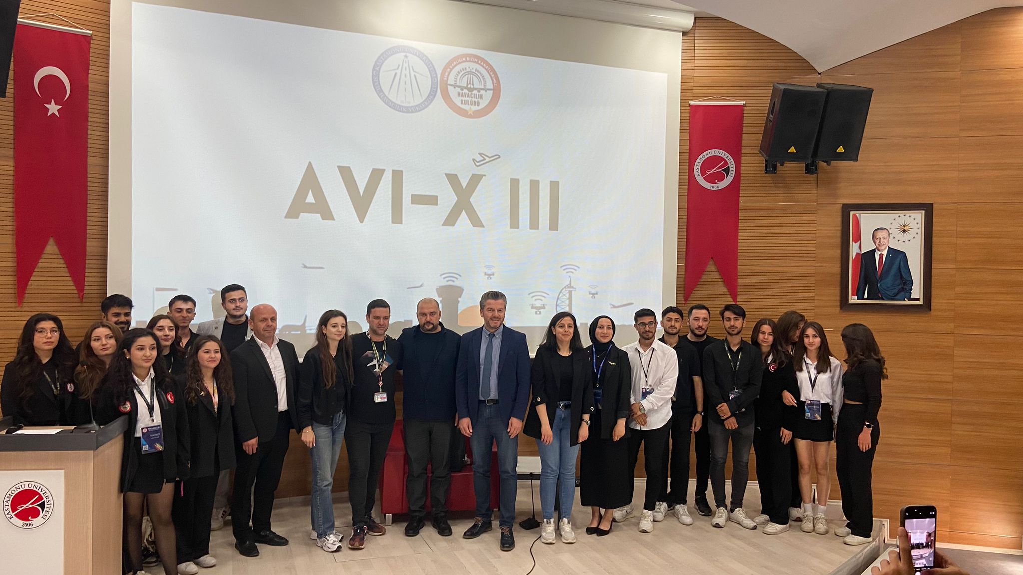 Kastamonu Üniversitesi Sivil Havacılık Yüksekokulu AVI-X III konferansı düzenledi. 